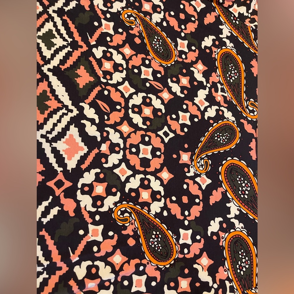 LuLaRoe Perfectly-T
